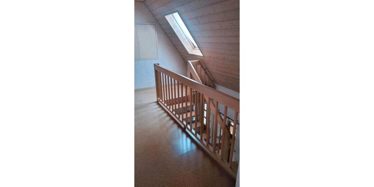 Einfamilienhaus Hofheim in Unterfranken - 6 Zimmer, 150 m&sup2;, 180.000&euro; | Angebot:26090015