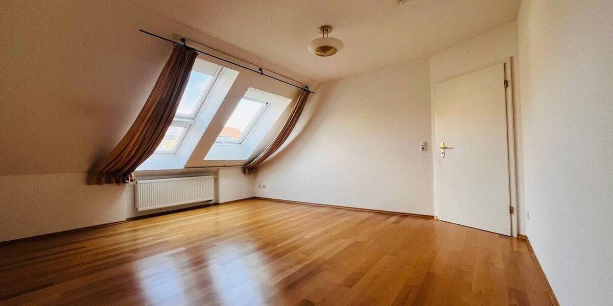 Etagenwohnung Schweinfurt Hochfeld-Steinberg - 3 Zimmer, 128 m&sup2;, 380.000&euro; | Angebot:25675419