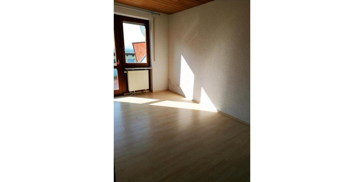 Reihenhaus Haßfurt - 4 Zimmer, 106 m&sup2;, 750&euro; | Angebot:26043434