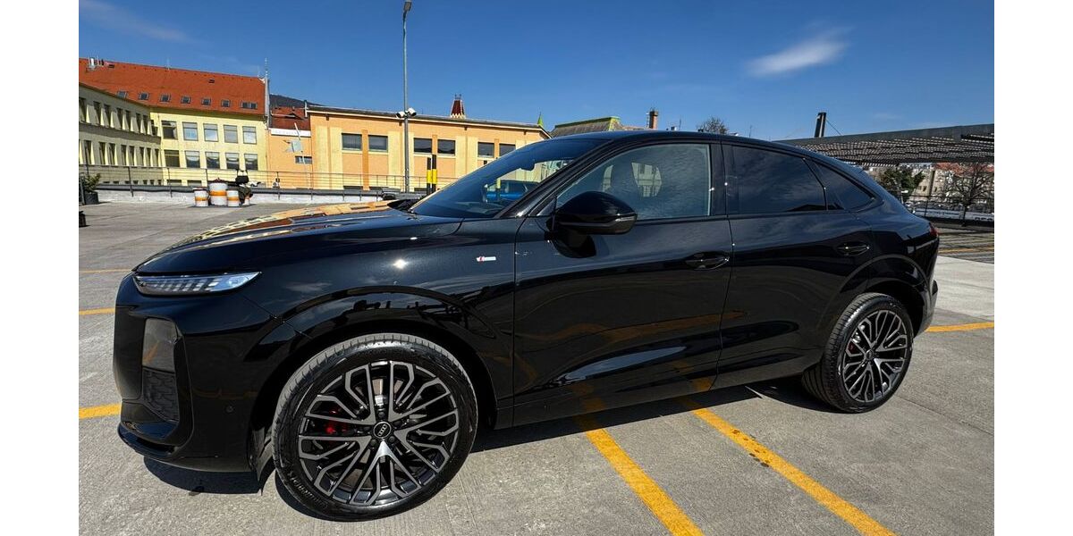 Audi Q3 2.500 km 60.920 &euro; Hassfurt 97437