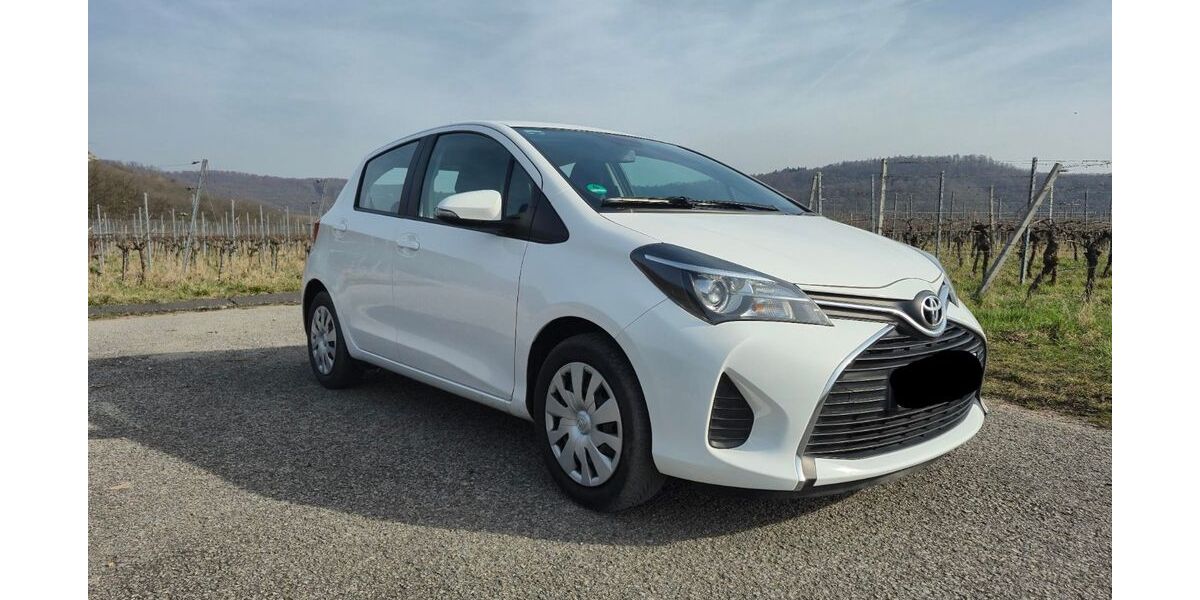 Toyota Yaris 75.000 km 10.100 &euro; Oberschwarzach 97516