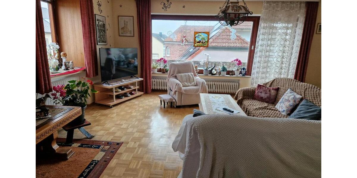 Etagenwohnung Oerlenbach - 4.5 Zimmer, 108 m&sup2;, 800&euro; | Angebot:25305096