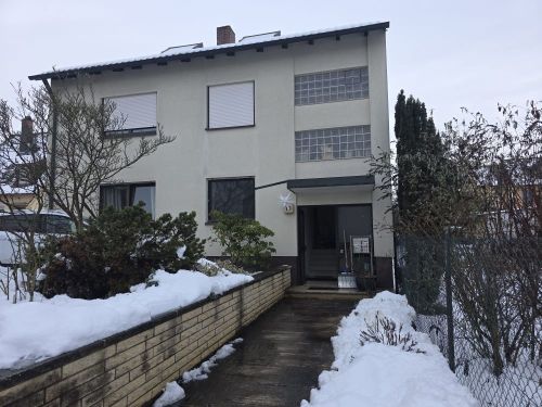 3-Zimmer-Mietwohnung mit Stellplatz und Garage sowie Garten mit Freisitz und Teich sowie Wasserlauf in 97456 Sennfeld (1592) - Erdgeschoßwohnung Sennfeld Sennfeld | Angebot:25521331