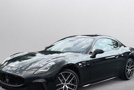 Maserati Granturismo 9.600 km 197.900 &euro; Kürnach 97273