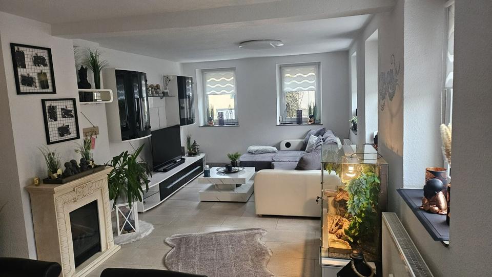 Erdgeschoßwohnung Euerdorf - 3 Zimmer, 114 m&sup2;, 1.000&euro; | Angebot:25650977
