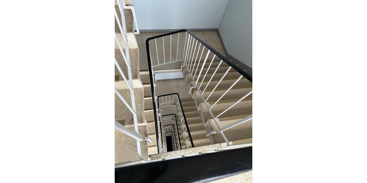 Etagenwohnung Schweinfurt Bellevue - 3 Zimmer, 81 m&sup2;, 200.000&euro; | Angebot:27092531