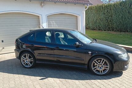 Seat Leon 244.500 km 2.950 &euro; Burkardroth 97705