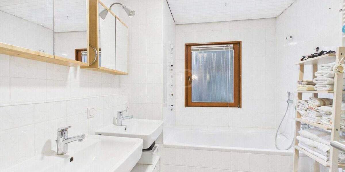 Bungalow Schweinfurt Haardt - 1 Zimmer, 265 m&sup2;, 825.000&euro; | Angebot:25665669