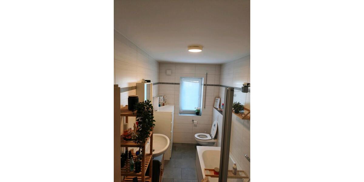 Etagenwohnung Hofheim in Unterfranken - 1 Zimmer, 61 m&sup2;, 740&euro; | Angebot:25891929