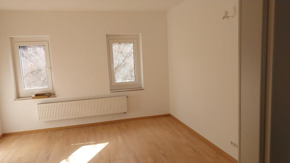 Etagenwohnung Schweinfurt Gartenstadt - 4 Zimmer, 152 m&sup2;, 1.550&euro; | Angebot:25284831