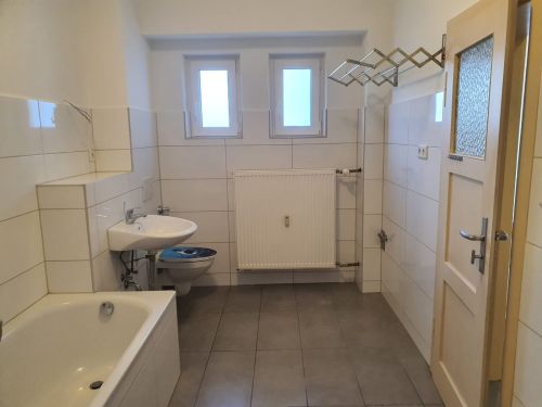 3-Zimmer-Mietwohnung in 97450 Arnstein (ID 1300) - Erdgeschoßwohnung Arnstein Arnstein | Angebot:27299999