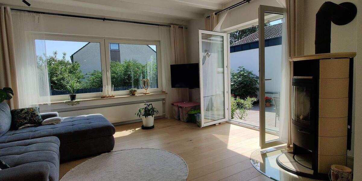 Einfamilienhaus Niederwerrn - 6 Zimmer, 141 m&sup2;, 555.000&euro; | Angebot:25670030