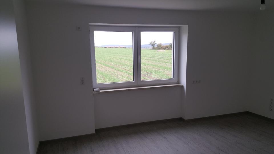 Etagenwohnung Hohenroth - 4 Zimmer, 114 m&sup2;, 1.140&euro; | Angebot:24841207