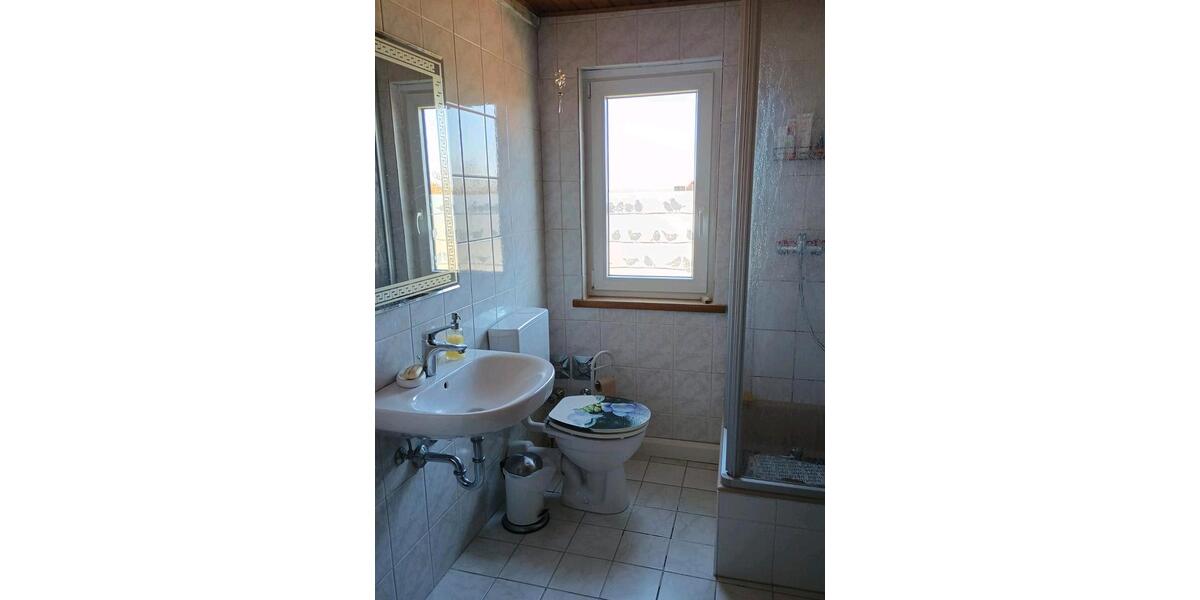 Dachgeschoßwohnung Knetzgau - 3 Zimmer, 70 m&sup2;, 550&euro; | Angebot:26006516