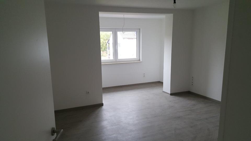 Etagenwohnung Hohenroth - 4 Zimmer, 114 m&sup2;, 1.140&euro; | Angebot:24841207