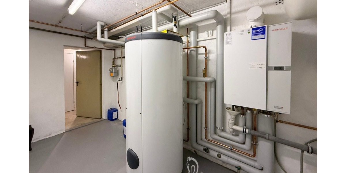 Architektenhaus mit großzügiger Einliegerwohnung und großem Garten in attraktiver Wohnlage - Einfamilienhaus Unterpleichfeld | Angebot:26073612