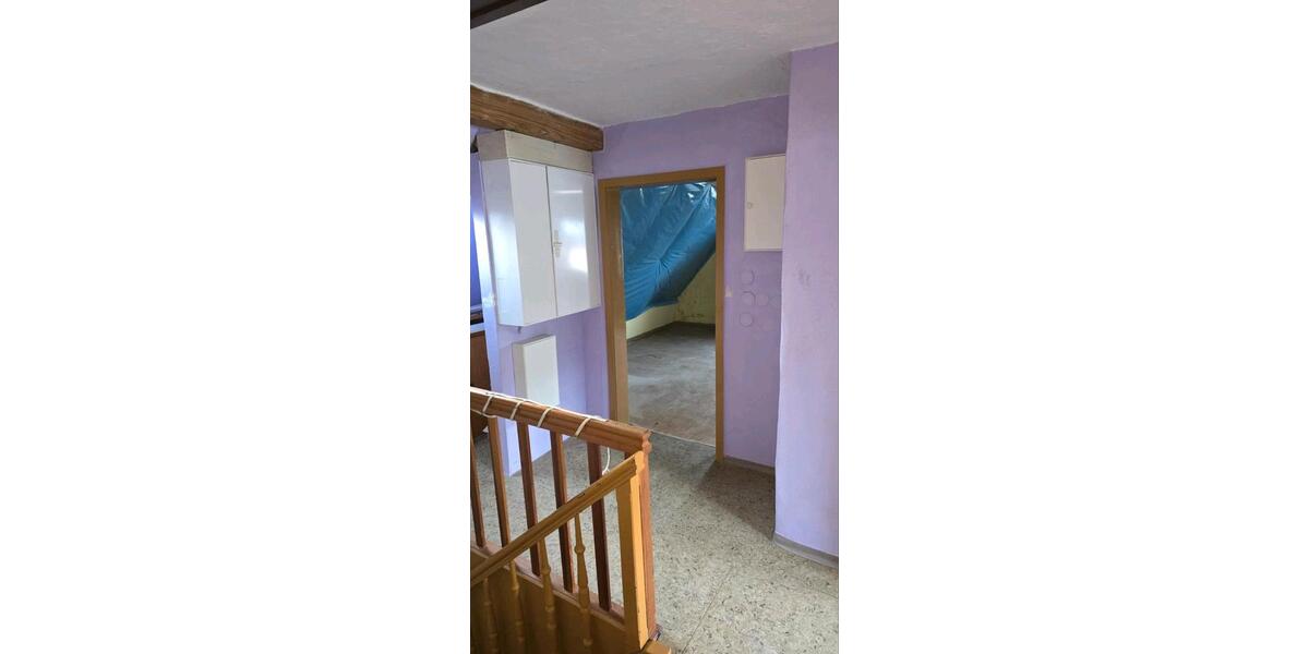 Einfamilienhaus Werneck - 8 Zimmer, 170 m&sup2;, 300.000&euro; | Angebot:26638488