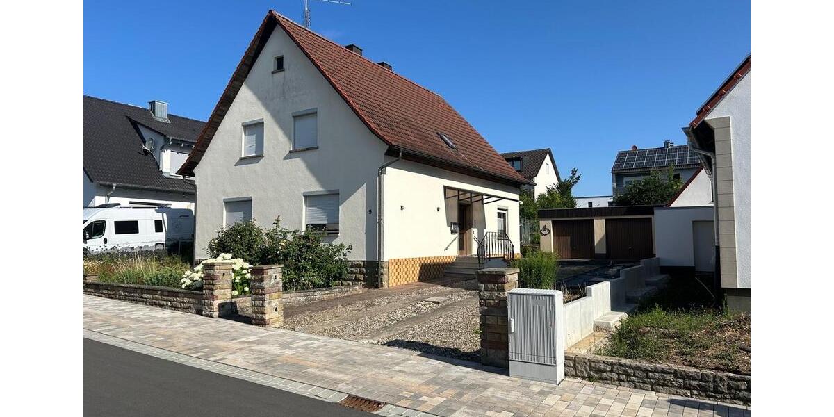 Einfamilienhaus Werneck - 7 Zimmer, 153 m&sup2;, 197.000&euro; | Angebot:27025558