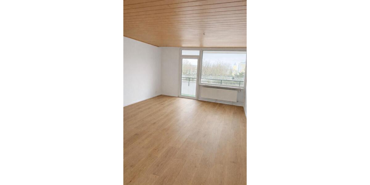 Etagenwohnung Schweinfurt Bellevue - 3 Zimmer, 80 m&sup2;, 800&euro; | Angebot:25317850