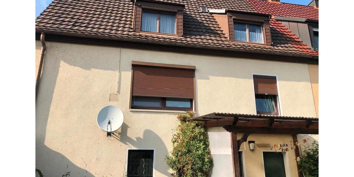 Doppelhaushälfte Hammelburg - 6 Zimmer, 140 m&sup2;, 220.000&euro; | Angebot:25355818