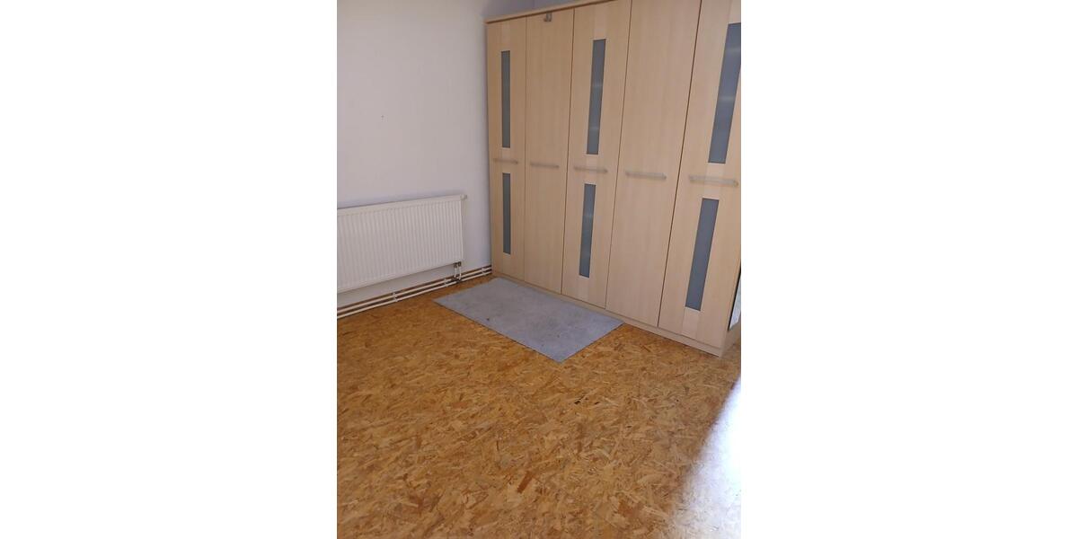 Etagenwohnung Lülsfeld - 6 Zimmer, 95 m&sup2;, 600&euro; | Angebot:25968150