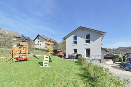 Haus Bad Bocklet - 5 Zimmer, 124 m&sup2;, 490.000&euro; | Angebot:26488312