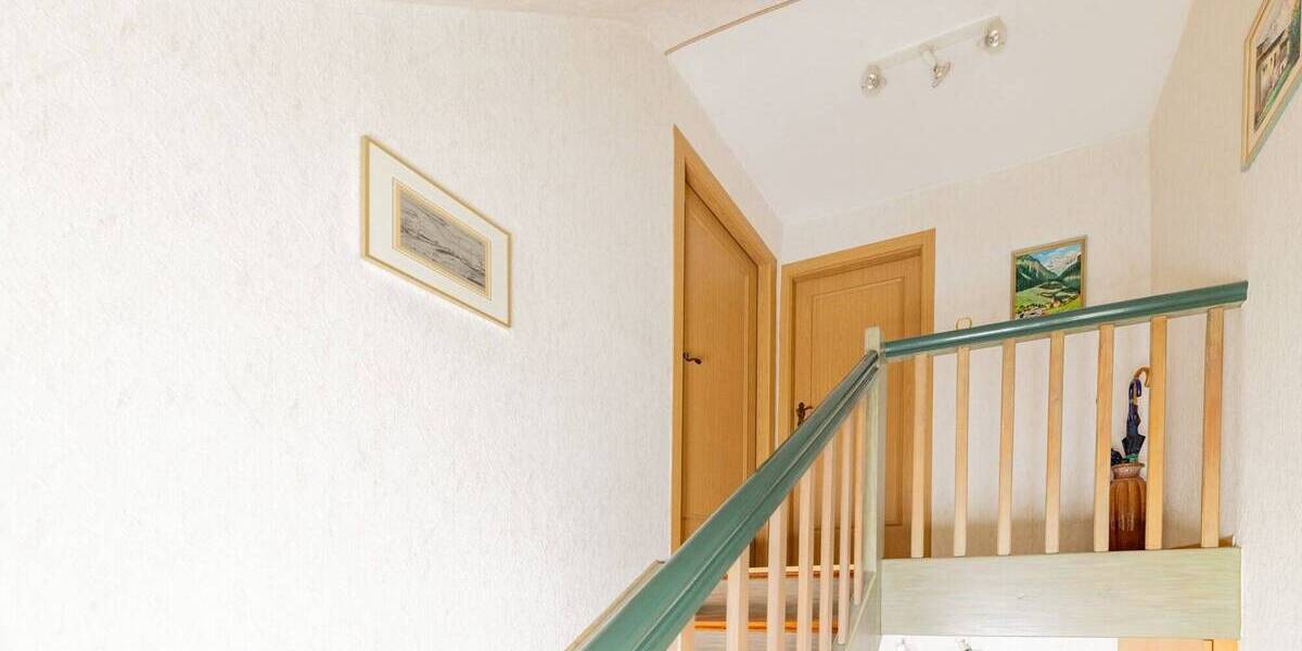 Reihenmittelhaus Sennfeld - 4 Zimmer, 115 m&sup2;, 279.990&euro; | Angebot:25768699