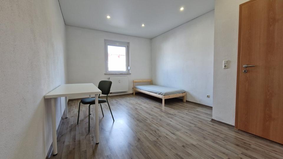 Etagenwohnung Schweinfurt Haardt - 16 Zimmer, 16 m&sup2;, 360&euro; | Angebot:26670247