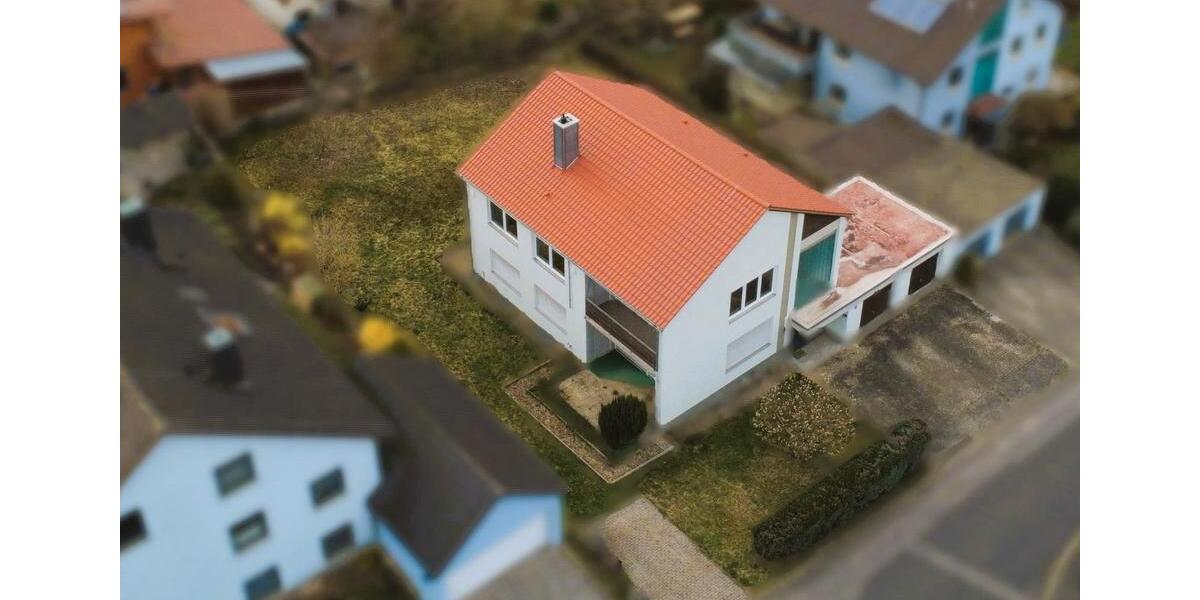 Mehrfamilienhaus, Wohnhaus Schwanfeld - 8 Zimmer, 200 m&sup2;, 425.000&euro; | Angebot:25921064