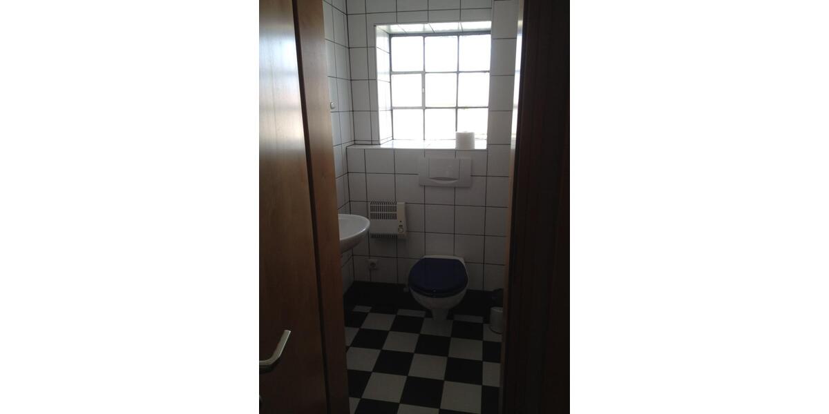 Dachgeschoßwohnung Werneck - 4 Zimmer, 120 m&sup2;, 720&euro; | Angebot:24532038