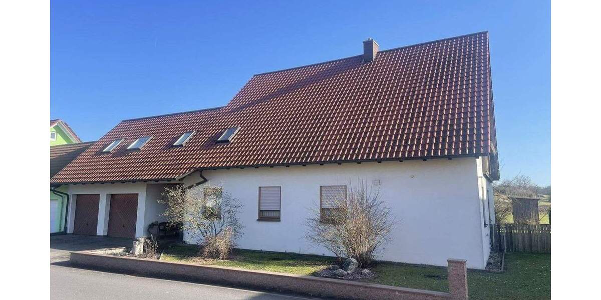 Mehrfamilienhaus, Wohnhaus Hofheim i.UFr. Ostheim - 6 Zimmer, 140 m&sup2;, 423.000&euro; | Angebot:25716358