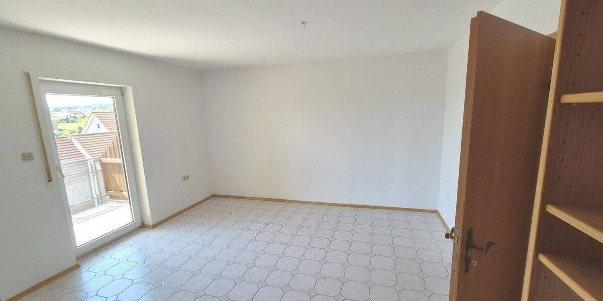 Etagenwohnung Oberthulba - 2 Zimmer, 68 m&sup2;, 590&euro; | Angebot:26919840