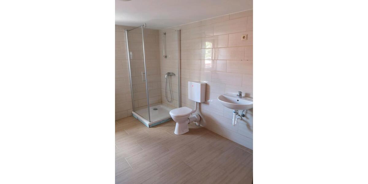 Bauernhaus, Landhaus Schweinfurt Gartenstadt - 7 Zimmer, 200 m&sup2;, 250.000&euro; | Angebot:26059001