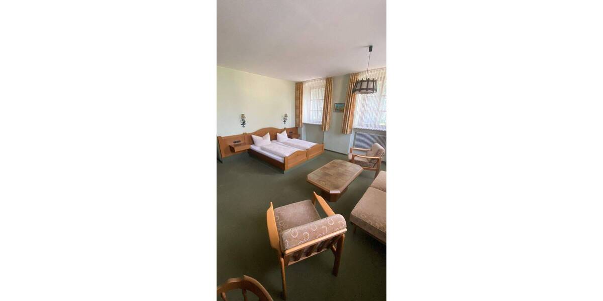 Mehrfamilienhaus, Wohnhaus Volkach - 9 Zimmer, 415.000&euro; | Angebot:25669925