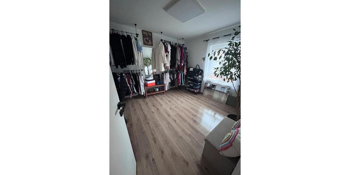 Einfamilienhaus Donnersdorf - 8 Zimmer, 309 m&sup2;, 490.000&euro; | Angebot:25830954