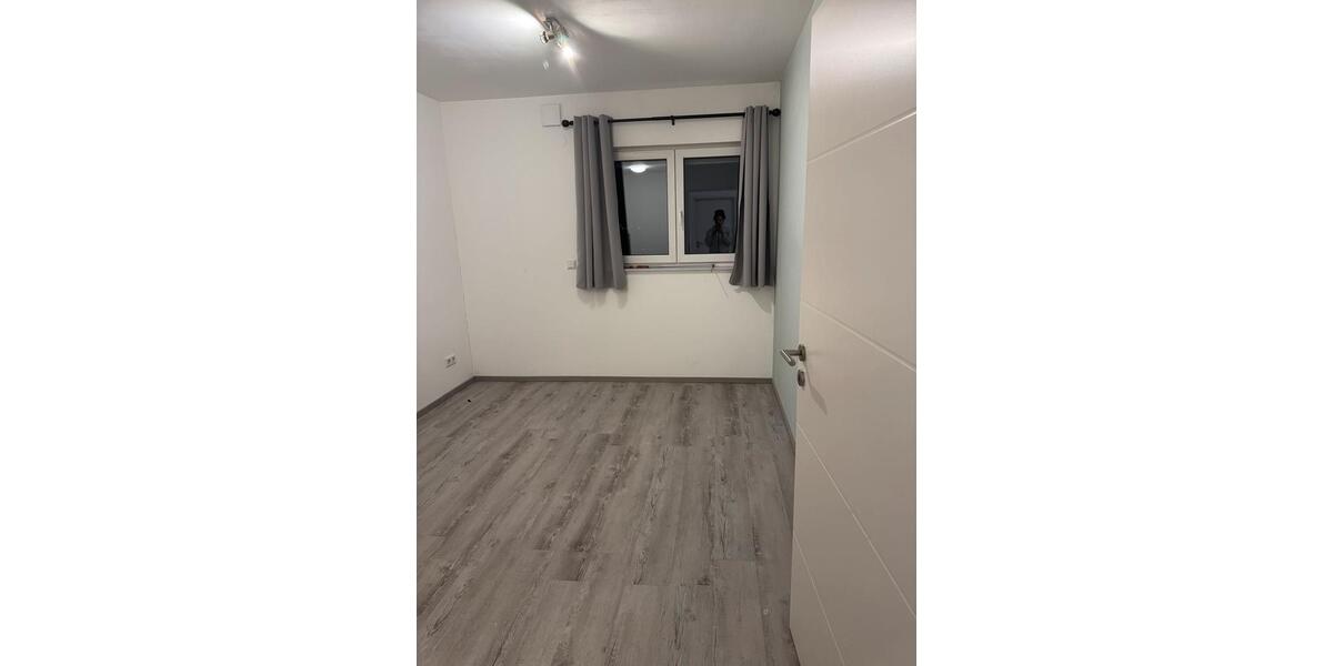 Etagenwohnung Dittelbrunn - 2 Zimmer, 60 m&sup2;, 900&euro; | Angebot:24432673