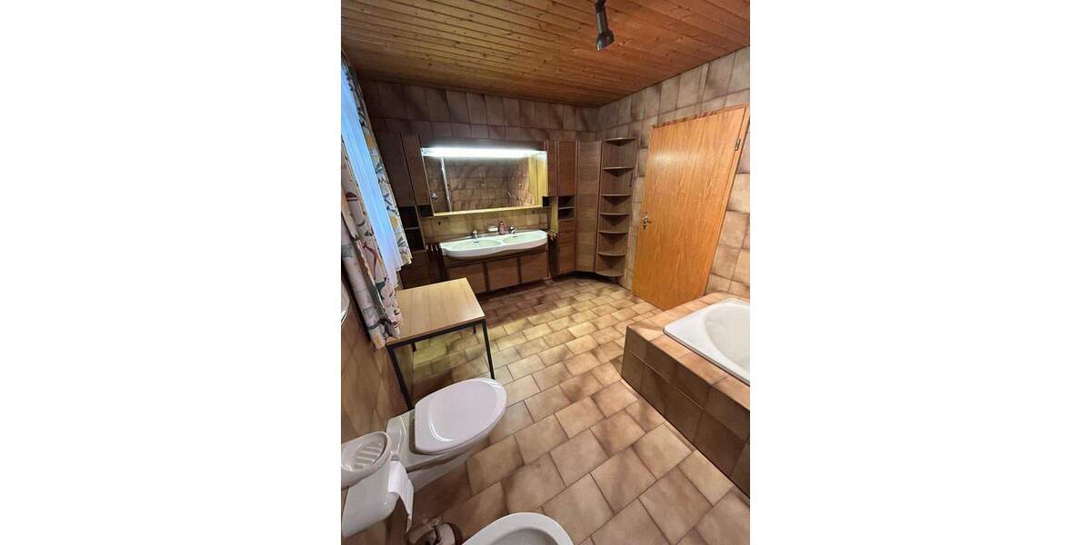 Mehrfamilienhaus, Wohnhaus Maßbach - 7 Zimmer, 186 m&sup2;, 594.000&euro; | Angebot:25690646