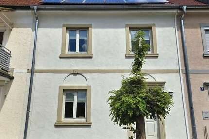 Haus Haßfurt - 5 Zimmer, 110 m&sup2;, 319.000&euro; | Angebot:26633796