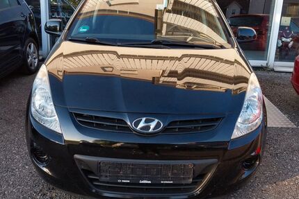 Hyundai i20 140.000 km 3.800 &euro; Gochsheim 97469
