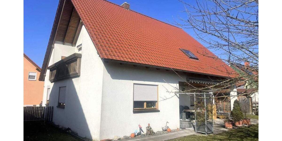 Mehrfamilienhaus, Wohnhaus Hofheim i.UFr. Ostheim - 6 Zimmer, 140 m&sup2;, 423.000&euro; | Angebot:25716358