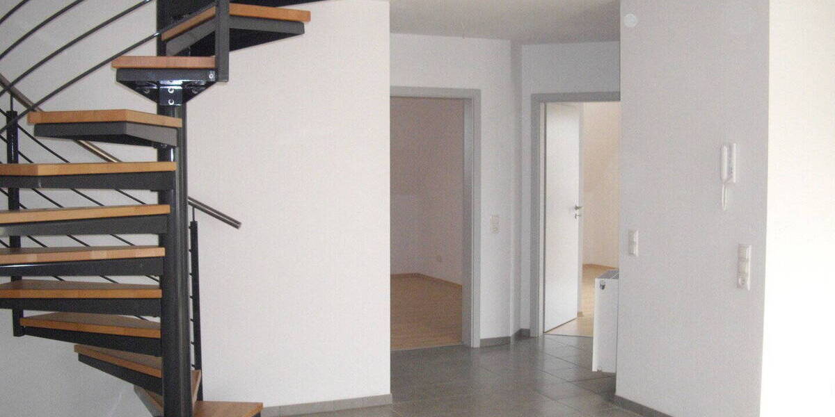 Etagenwohnung Sennfeld Rempertshag - 4 Zimmer, 103 m&sup2;, 1.220&euro; | Angebot:25724195