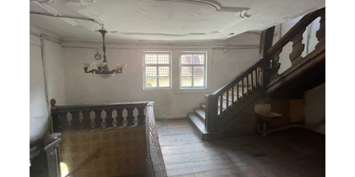 Zentrales Altstadthaus in Volkach mit viel Platz & Potenzial - Wohn- & Geschäftshaus Volkach | Angebot:26096648