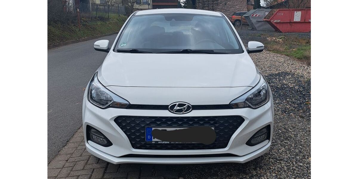Hyundai i20 66.000 km 10.800 &euro; Bad Kissingen 97688