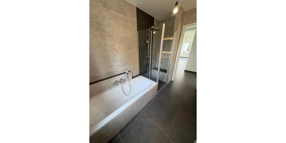 Erdgeschoßwohnung Hofheim in Unterfranken - 3 Zimmer, 98 m&sup2;, 1.190&euro; | Angebot:26635805