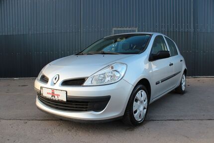 Renault Clio 119.000 km 2.499 &euro; Schweinfurt 97424