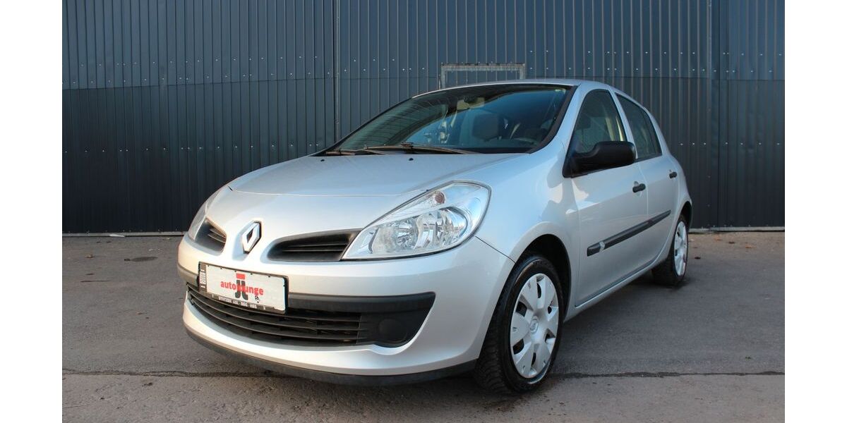 Renault Clio 119.000 km 2.499 &euro; Schweinfurt 97424