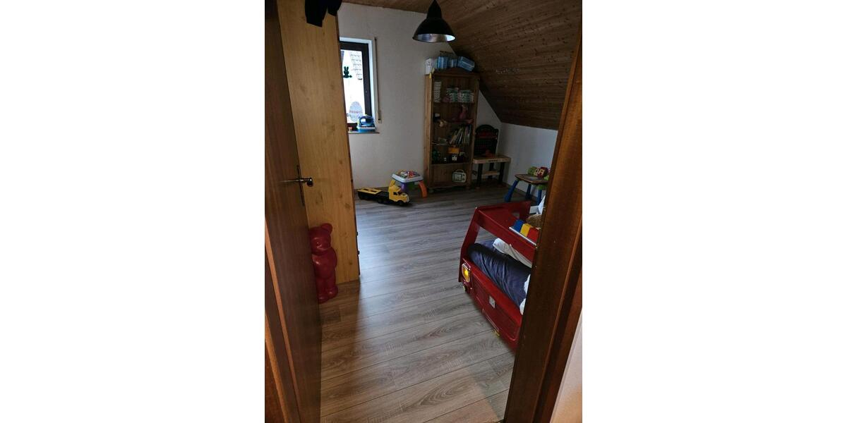 Mehrfamilienhaus, Wohnhaus Bundorf - 9 Zimmer, 250 m&sup2;, 250.000&euro; | Angebot:25891847