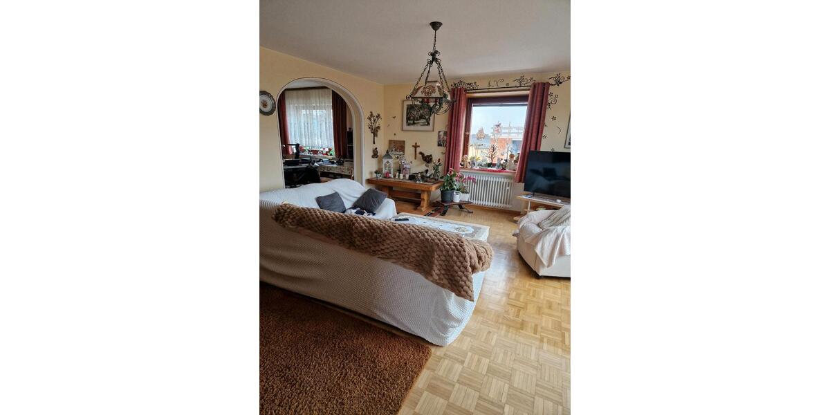 Etagenwohnung Oerlenbach - 4.5 Zimmer, 108 m&sup2;, 800&euro; | Angebot:25305096