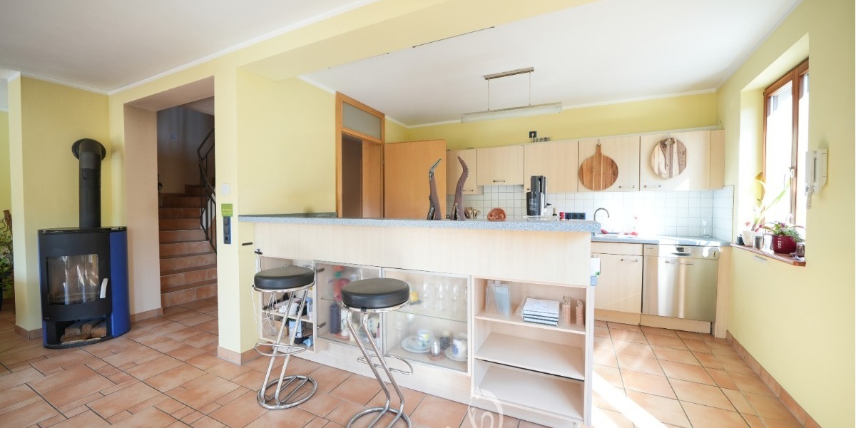 Traumhaftes Ensemble: Energieeffizientes (A) Einfamilienhaus mit Büro, großem Innenhof & Garten - Mehrfamilienhaus, Wohnhaus Fahr Fahr | Angebot:25907599