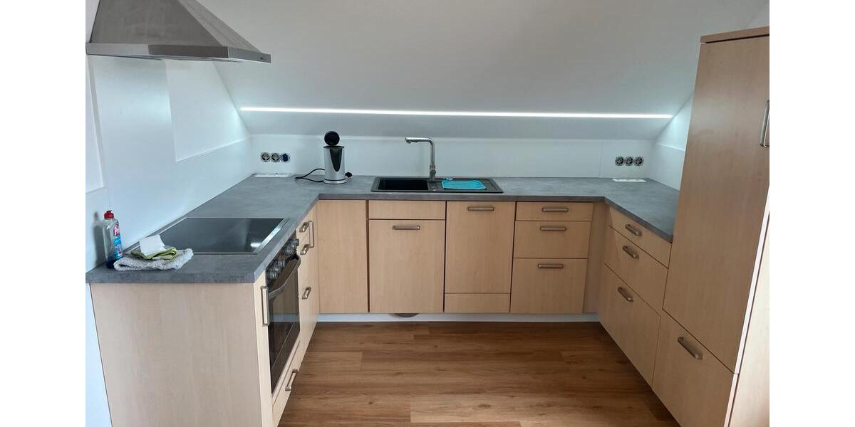 Dachgeschoßwohnung Grafenrheinfeld - 3 Zimmer, 65 m&sup2;, 650&euro; | Angebot:26686962